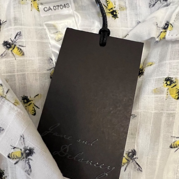 Jane and Delancey short sleeve blouse - Picture 2 of 3